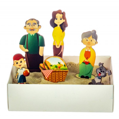 Большое фото товара - WoodLandToys Игровой набор. Семья (13 деталей, дерево, в коробке, от 3 лет) 143201, (ООО "СИБИРСКИЙ СУВЕНИР"), 11-217514. Вариант №1